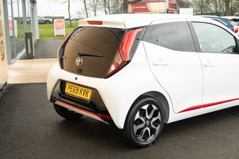 Toyota Aygo VVT-I X-TREND X-SHIFT 8