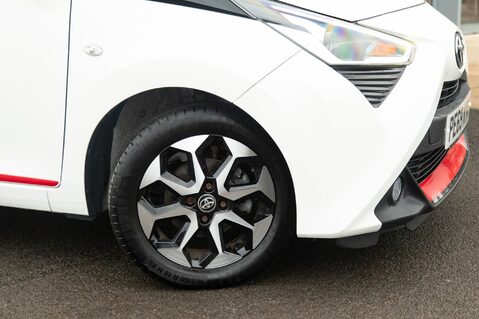 Toyota Aygo VVT-I X-TREND X-SHIFT 11