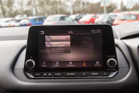 Nissan Qashqai DIG-T ACENTA PREMIUM MHEV 26