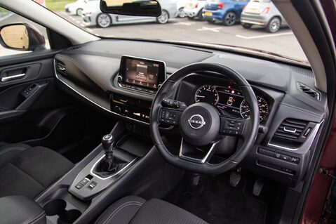 Nissan Qashqai DIG-T ACENTA PREMIUM MHEV 4