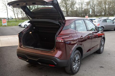 Nissan Qashqai DIG-T ACENTA PREMIUM MHEV 34