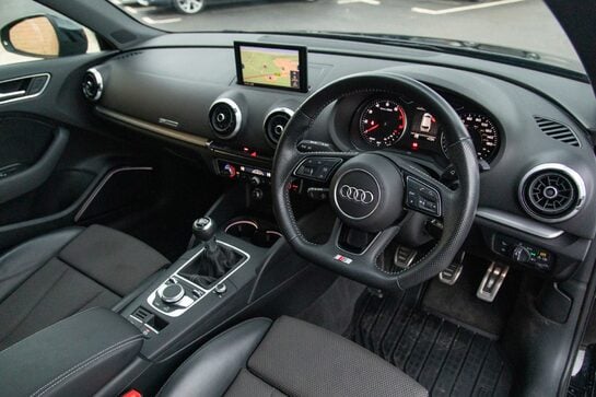 Audi A3 TFSI BLACK EDITION