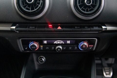 Audi A3 TFSI BLACK EDITION 38