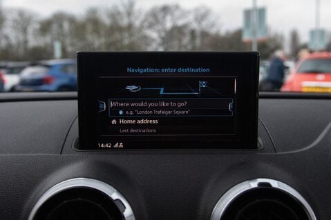 Audi A3 TFSI BLACK EDITION 30