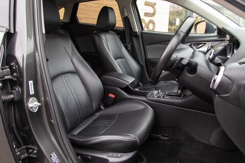 Mazda CX-3 SPORT BLACK PLUS 31