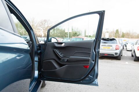 Ford Fiesta ST-LINE X 14