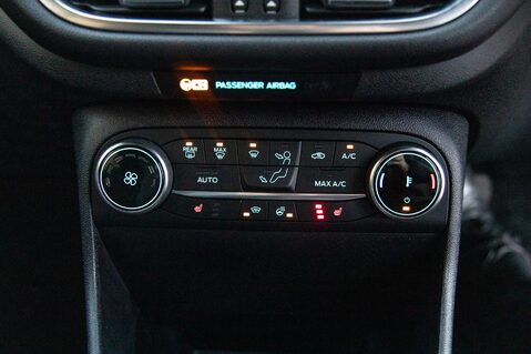 Ford Fiesta ST-LINE X 33