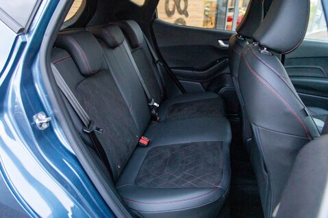 Ford Fiesta ST-LINE X 35