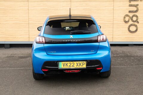 Peugeot 208 GT PREMIUM 6