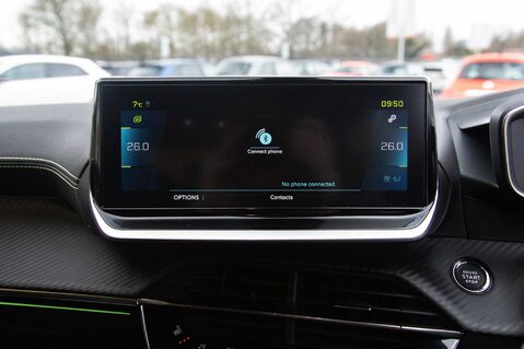 Peugeot 208 GT PREMIUM 26