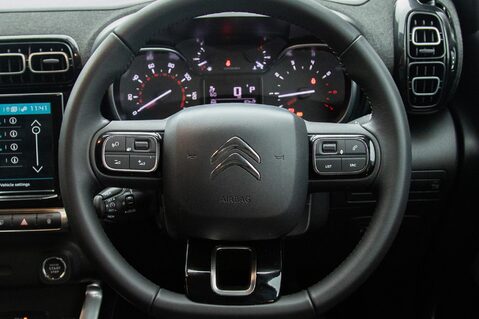 Citroen C3 Aircross PURETECH SHINE PLUS S/S EAT6 21