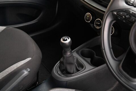 Toyota Aygo X VVT-I PURE 28