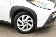Toyota Aygo X VVT-I PURE 11