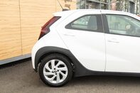 Toyota Aygo X VVT-I PURE 7
