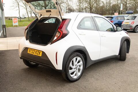 Toyota Aygo X VVT-I PURE 31