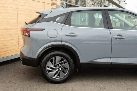 Nissan Qashqai DIG-T ACENTA PREMIUM MHEV 7