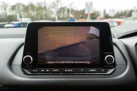 Nissan Qashqai DIG-T ACENTA PREMIUM MHEV 31