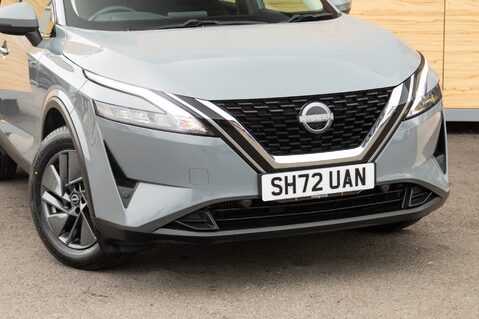 Nissan Qashqai DIG-T ACENTA PREMIUM MHEV 10