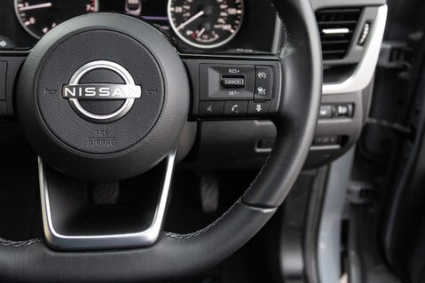 Nissan Qashqai DIG-T ACENTA PREMIUM MHEV 20