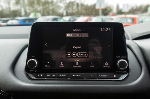 Nissan Qashqai DIG-T ACENTA PREMIUM MHEV 23