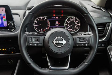 Nissan Qashqai DIG-T ACENTA PREMIUM MHEV 21