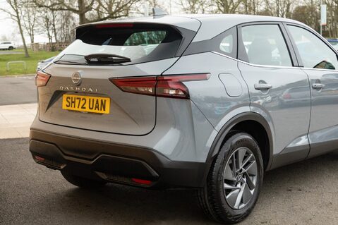 Nissan Qashqai DIG-T ACENTA PREMIUM MHEV 8