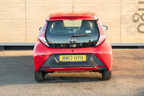 Toyota Aygo VVT-I X-PLAY X-SHIFT 6