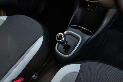 Toyota Aygo VVT-I X-PLAY X-SHIFT 29
