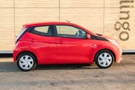 Toyota Aygo VVT-I X-PLAY X-SHIFT 12