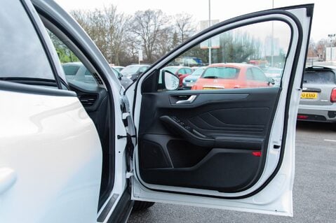 Ford Focus ACTIVE VIGNALE MHEV 14