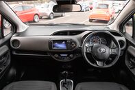Toyota Yaris VVT-I DESIGN M-DRIVE S TSS 3