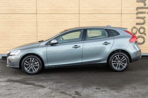 Volvo V40 D2 MOMENTUM 13