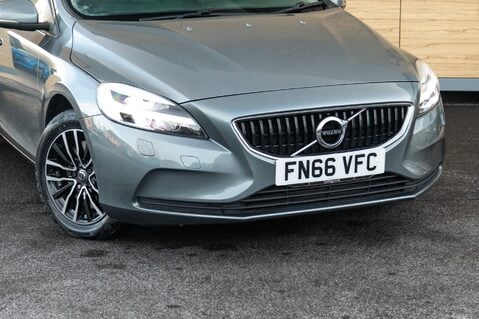 Volvo V40 D2 MOMENTUM 10