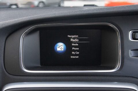 Volvo V40 D2 MOMENTUM 23