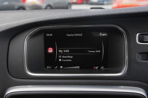 Volvo V40 D2 MOMENTUM 25