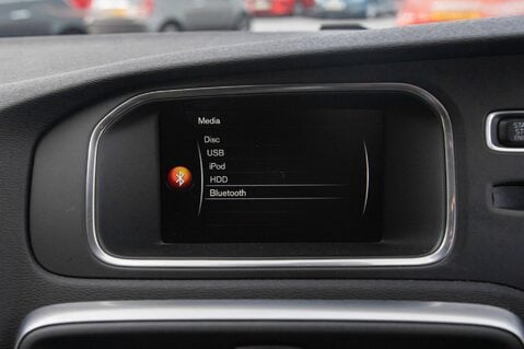 Volvo V40 D2 MOMENTUM 26