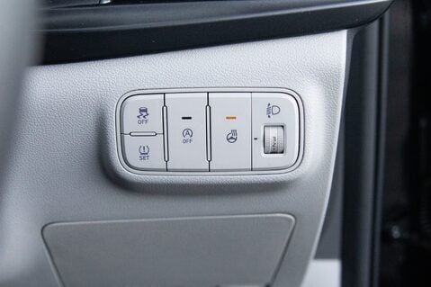 Hyundai BAYON T-GDI ULTIMATE DCT MHEV 16