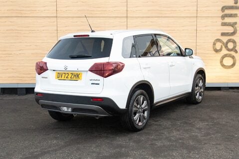 Suzuki Vitara SZ-T MHEV 2