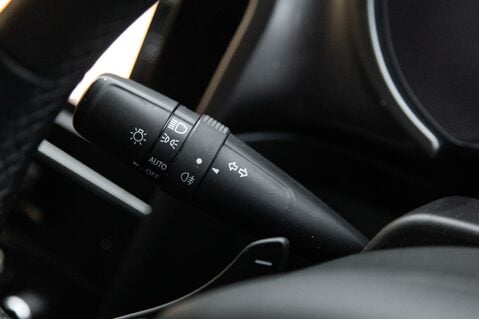 Suzuki Vitara SZ-T MHEV 17