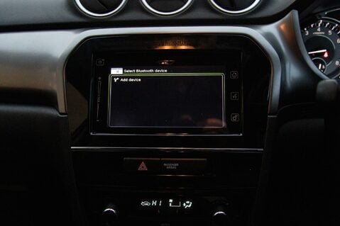 Suzuki Vitara SZ-T MHEV 24