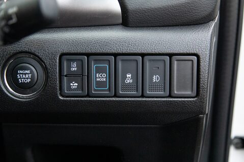 Suzuki Vitara SZ-T MHEV 16