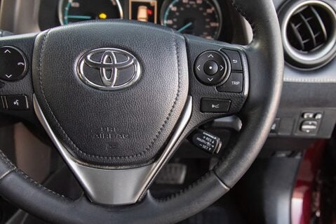 Toyota Rav 4 VVT-I ICON AWD TSS 20