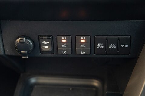 Toyota Rav 4 VVT-I ICON AWD TSS 34