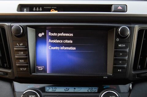 Toyota Rav 4 VVT-I ICON AWD TSS 26