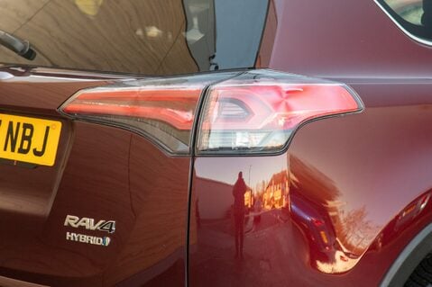 Toyota Rav 4 VVT-I ICON AWD TSS 9