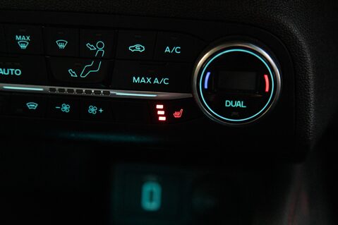 Ford Focus ST-LINE X 32