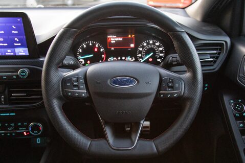 Ford Focus ST-LINE X 21