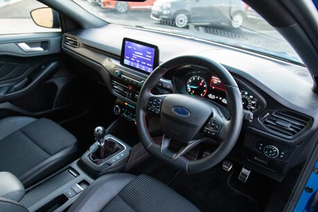 Ford Focus ST-LINE X