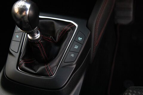 Ford Focus ST-LINE X 33