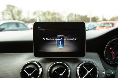 Mercedes-Benz GLA Class GLA 180 URBAN EDITION 21